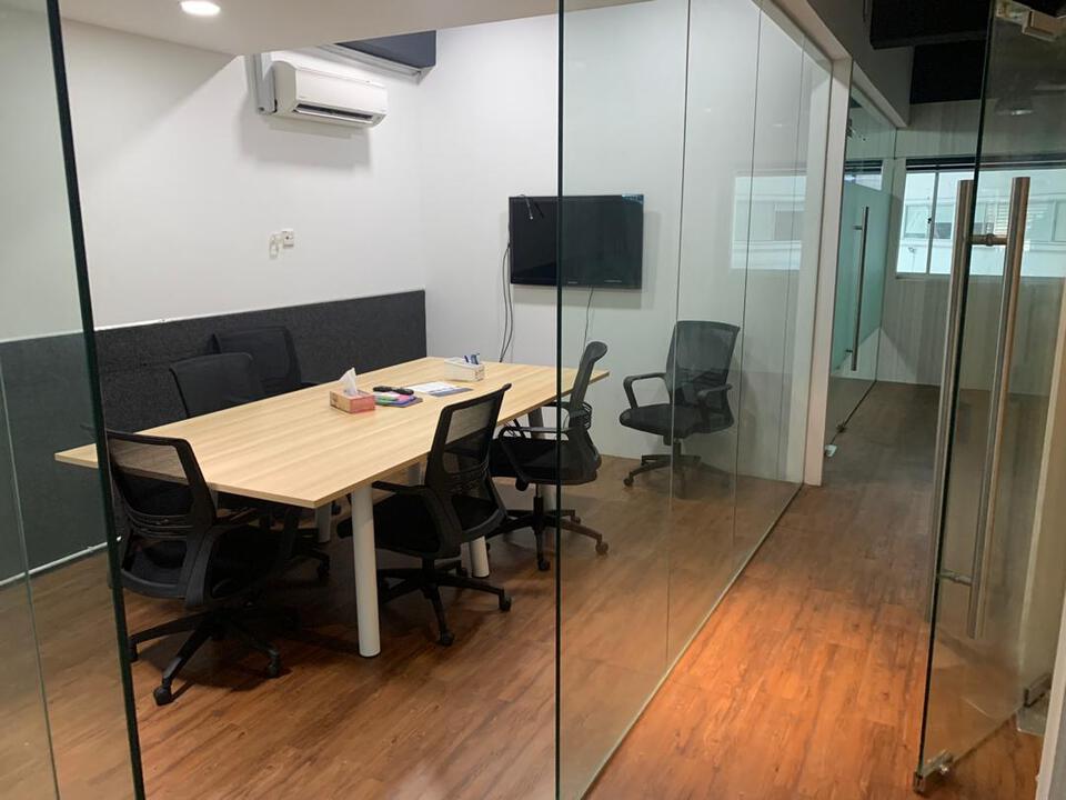 Akru  company environment picture 1