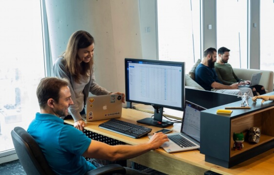 SimilarWeb  company environment picture 3